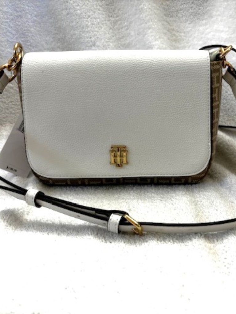 Tommy Hilfiger Maxine Flap Logo Canvas Magnetic Closure Crossbody Bag Nwt